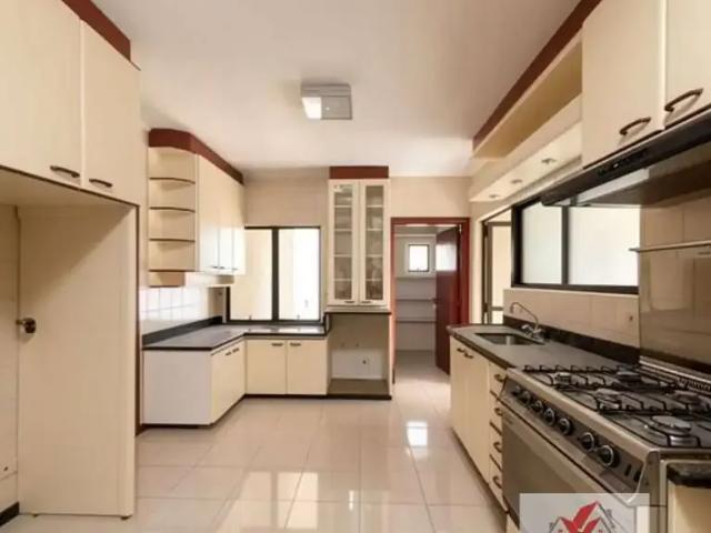 Apartamento para Locação em Poços de Caldas/MG Centro 3 Quartos