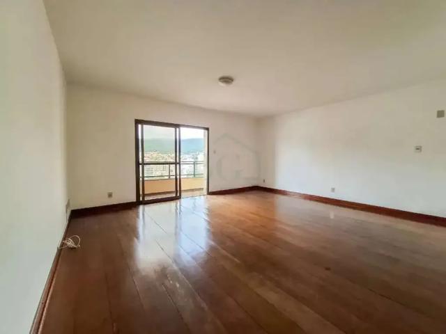Apartamento para Locação em Poços de Caldas/MG Centro 4 Quartos