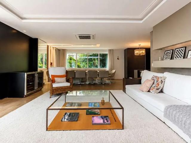 Apartamento para Locação em Porto Alegre/RS Três Figueiras 3 Quartos