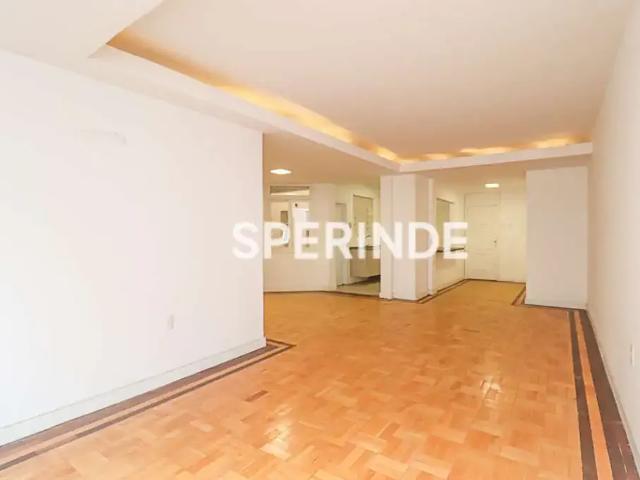 Apartamento para Locação em Porto Alegre/RS Bom Fim 3 Quartos