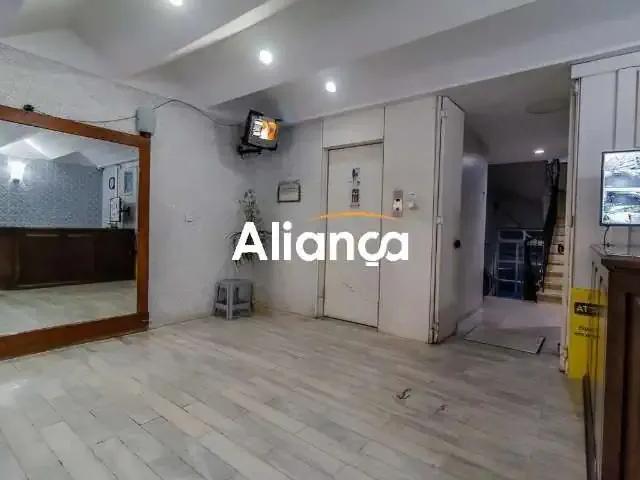 Apartamento para Locação em Porto Alegre/RS Centro Histórico 3 Quartos