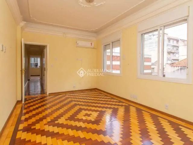 Apartamento para Locação em Porto Alegre/RS Centro Histórico 3 Quartos