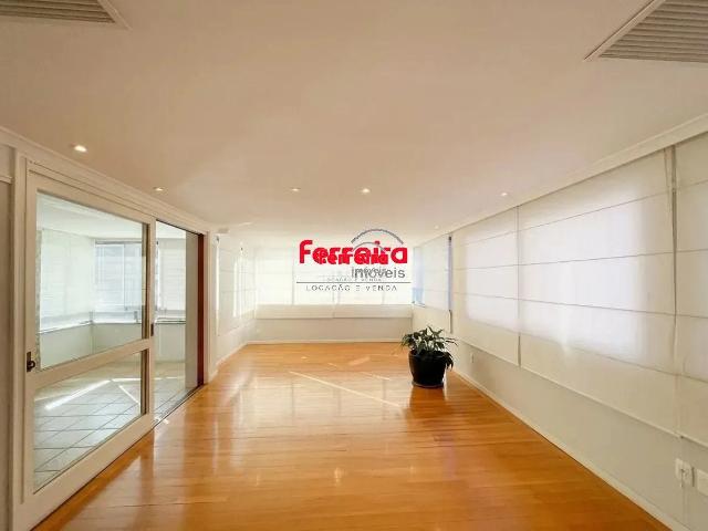 Apartamento para Locação em Porto Alegre/RS Mont Serrat 3 Quartos
