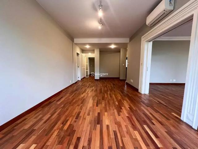Apartamento para Locação em Porto Alegre/RS Moinhos de Vento 2 Quartos