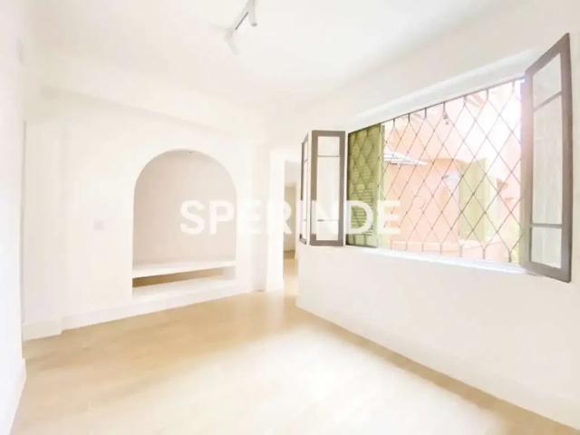 Apartamento para Locação em Porto Alegre/RS Moinhos de Vento 2 Quartos