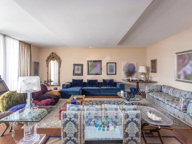 Apartamento para Locação em Porto Alegre/RS Moinhos de Vento 3 Quartos