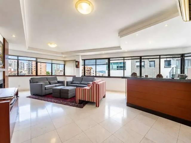 Apartamento para Locação em Porto Alegre/RS Petrópolis 3 Quartos