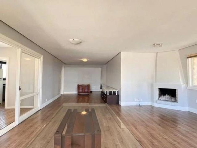 Apartamento para Locação em Porto Alegre/RS Petrópolis 4 Quartos