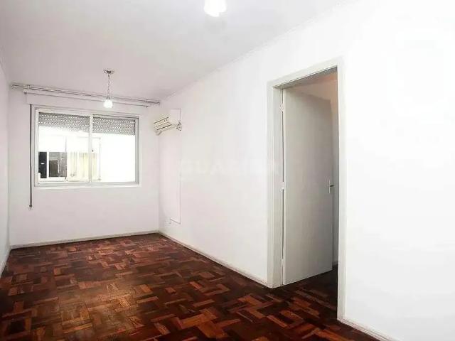 Apartamento para Locação em Porto Alegre/RS Santana 2 Quartos