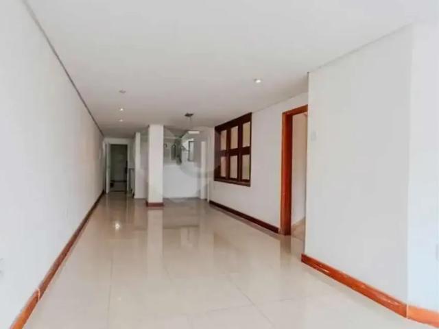 Apartamento para Locação em Porto Alegre/RS Santana 3 Quartos