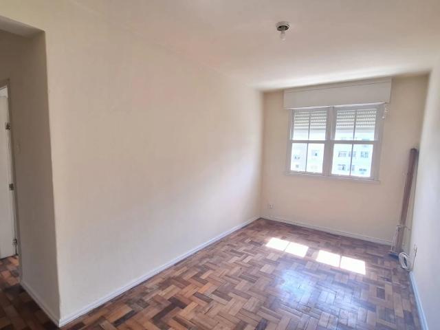 Apartamento para Locação em Porto Alegre/RS Santo Antônio 2 Quartos