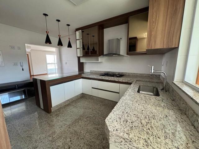 Apartamento para Locação em Pouso Alegre/MG Centro 3 Quartos