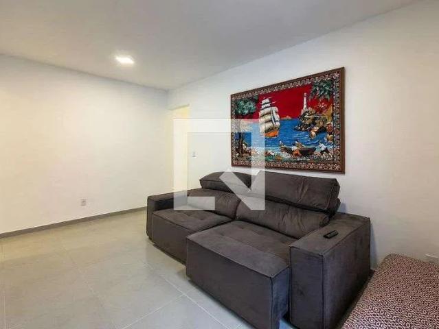 Apartamento para Locação em Praia Grande/SP Vilamar 2 Quartos