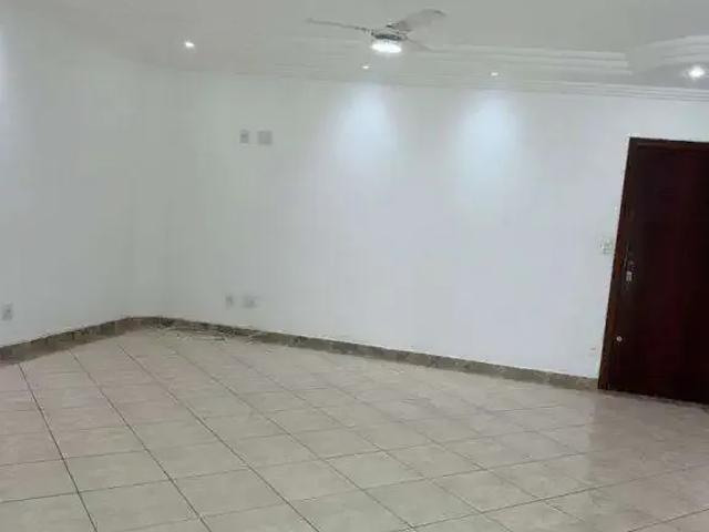 Apartamento para Locação em Praia Grande/SP Aviação 3 Quartos