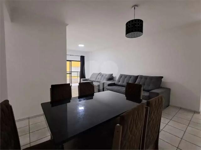 Apartamento para Locação em Praia Grande/SP Guilhermina 3 Quartos