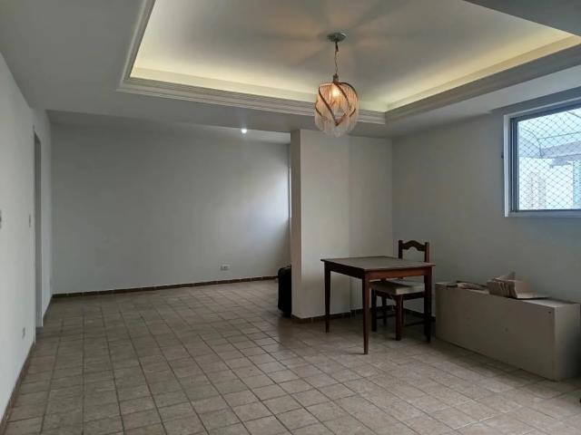 Apartamento para Locação em Recife/PE Encruzilhada 4 Quartos