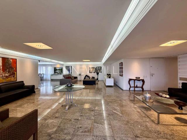 Apartamento para Locação em Recife/PE Jaqueira 4 Quartos