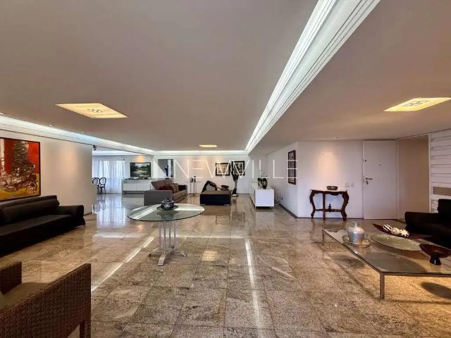 Apartamento para Locação em Recife/PE Jaqueira 4 Quartos
