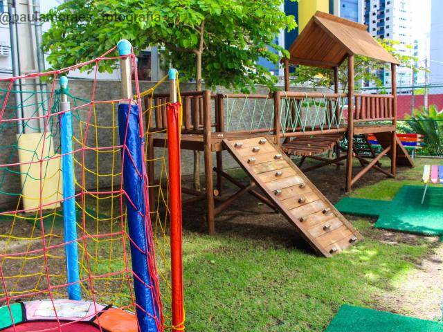 Apartamento para Locação em Recife/PE Pina 4 Quartos