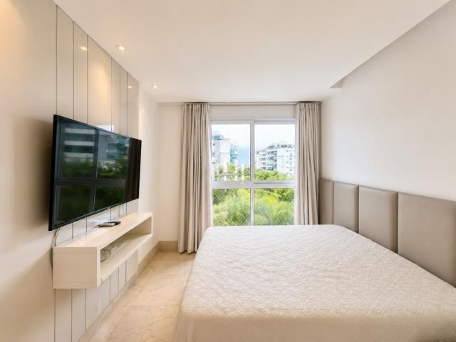 Apartamento para Locação em Rio de Janeiro/RJ Barra da Tijuca 4 Quartos