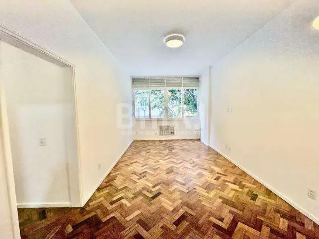 Apartamento para Locação em Rio de Janeiro/RJ Botafogo 3 Quartos