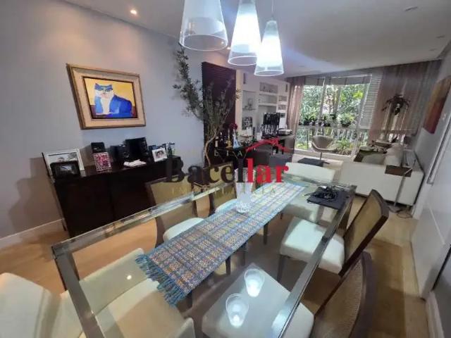 Apartamento para Locação em Rio de Janeiro/RJ Copacabana 3 Quartos