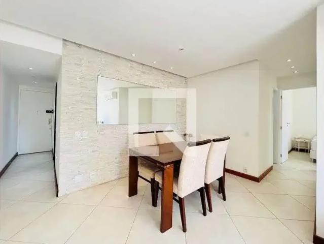 Apartamento para Locação em Rio de Janeiro/RJ Copacabana 2 Quartos