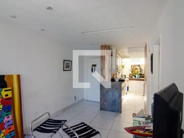 Apartamento para Locação em Rio de Janeiro/RJ Copacabana 2 Quartos
