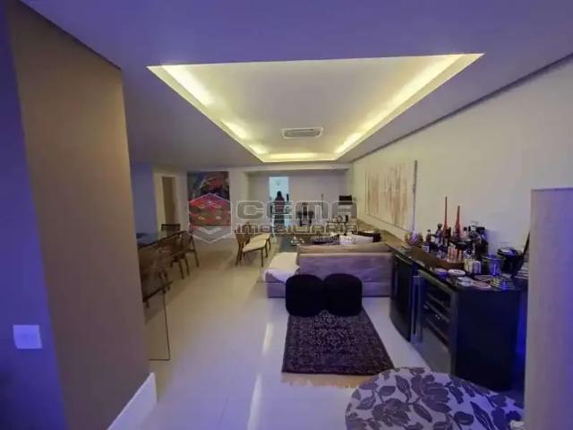Apartamento para Locação em Rio de Janeiro/RJ Flamengo 4 Quartos