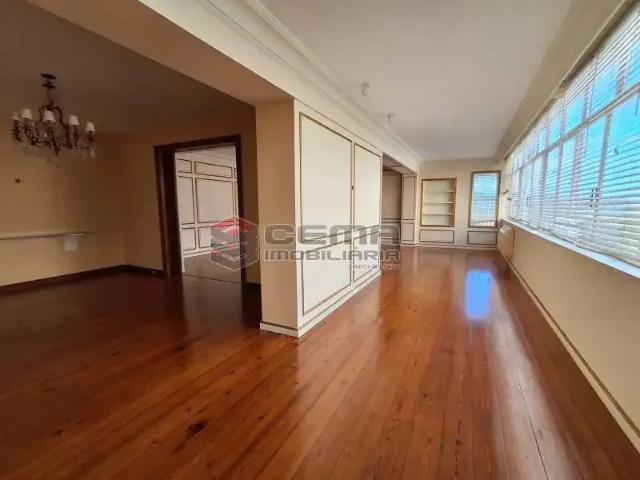 Apartamento para Locação em Rio de Janeiro/RJ Flamengo 4 Quartos