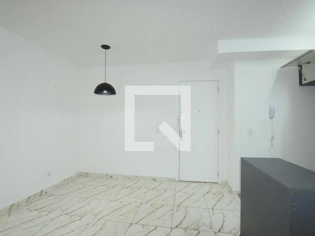 Apartamento para Locação em Rio de Janeiro/RJ Irajá 2 Quartos
