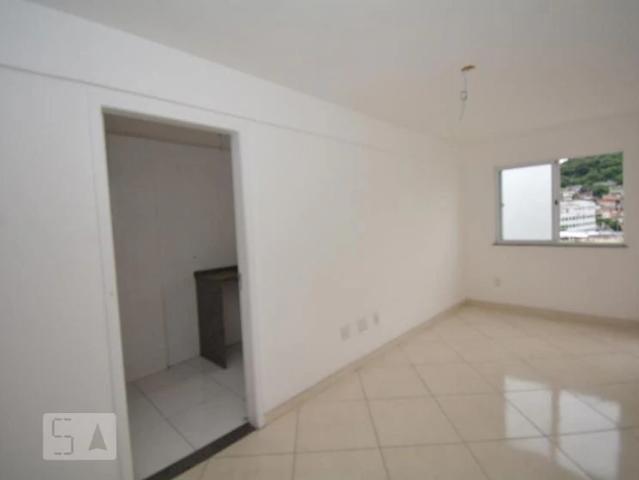 Apartamento para Locação em Rio de Janeiro/RJ Irajá 2 Quartos