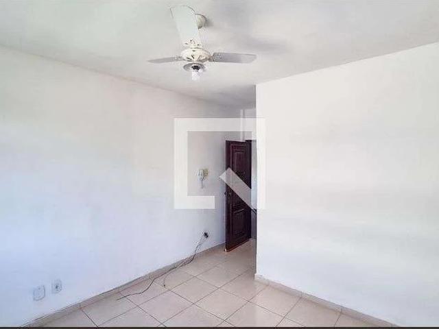 Apartamento para Locação em Rio de Janeiro/RJ Irajá 2 Quartos