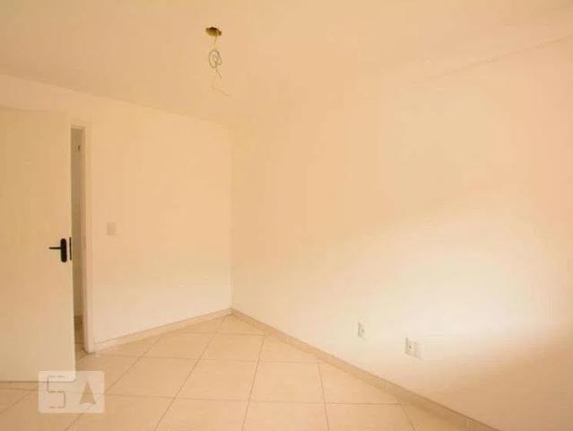 Apartamento para Locação em Rio de Janeiro/RJ Irajá 2 Quartos