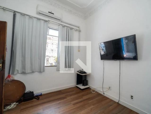 Apartamento para Locação em Rio de Janeiro/RJ Irajá 2 Quartos