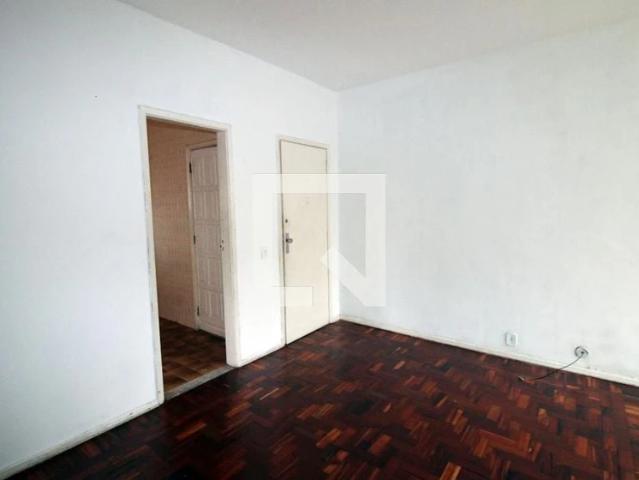 Apartamento para Locação em Rio de Janeiro/RJ Irajá 2 Quartos
