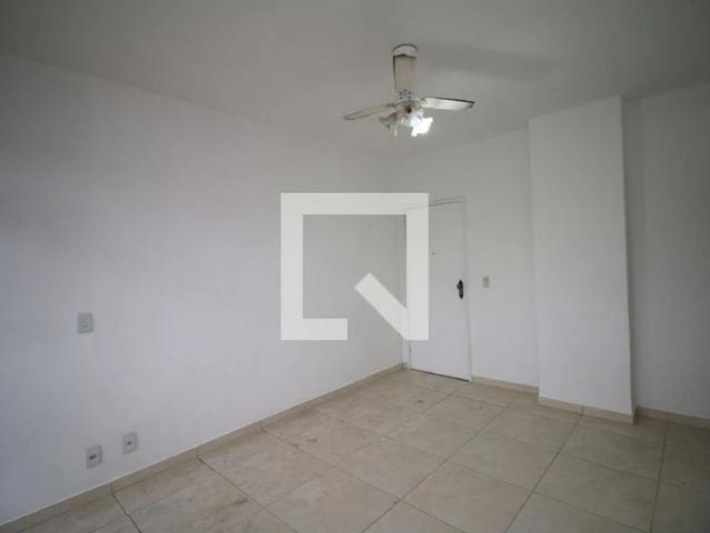 Apartamento para Locação em Rio de Janeiro/RJ Irajá 3 Quartos