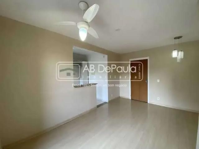 Apartamento para Locação em Rio de Janeiro/RJ Jardim Sulacap 2 Quartos