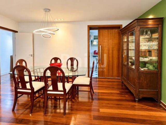 Apartamento para Locação em Rio de Janeiro/RJ Leblon 4 Quartos
