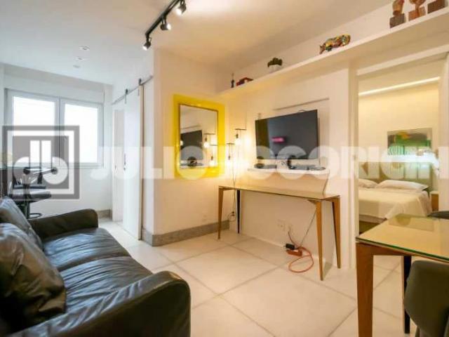 Apartamento para Locação em Rio de Janeiro/RJ Leblon 2 Quartos