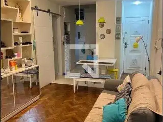 Apartamento para Locação em Rio de Janeiro/RJ Leblon 2 Quartos