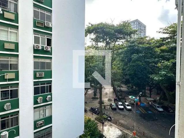 Apartamento para Locação em Rio de Janeiro/RJ Leblon 3 Quartos