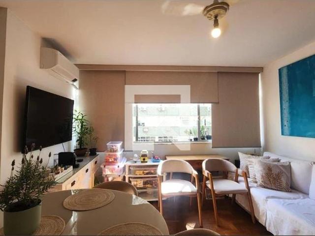 Apartamento para Locação em Rio de Janeiro/RJ Leblon 3 Quartos