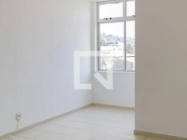 Apartamento para Locação em Rio de Janeiro/RJ Pilares 2 Quartos