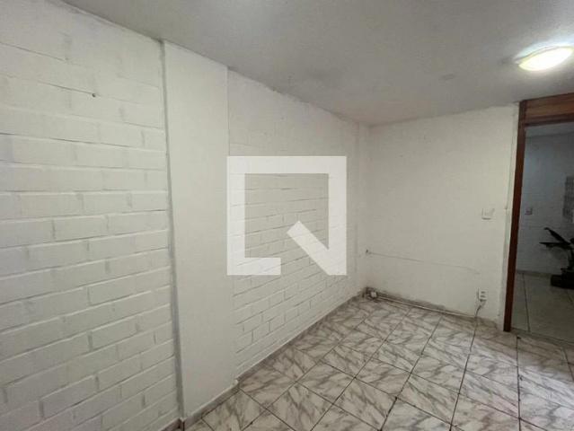 Apartamento para Locação em Rio de Janeiro/RJ Praia da Bandeira 2 Quartos