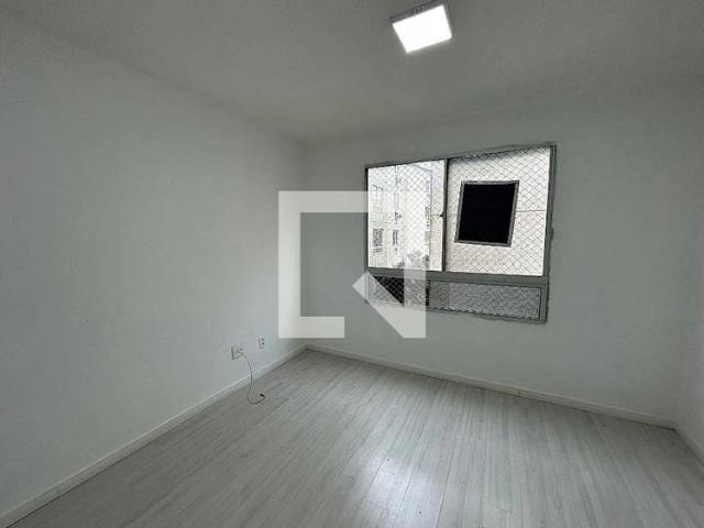 Apartamento para Locação em Rio de Janeiro/RJ Realengo 2 Quartos
