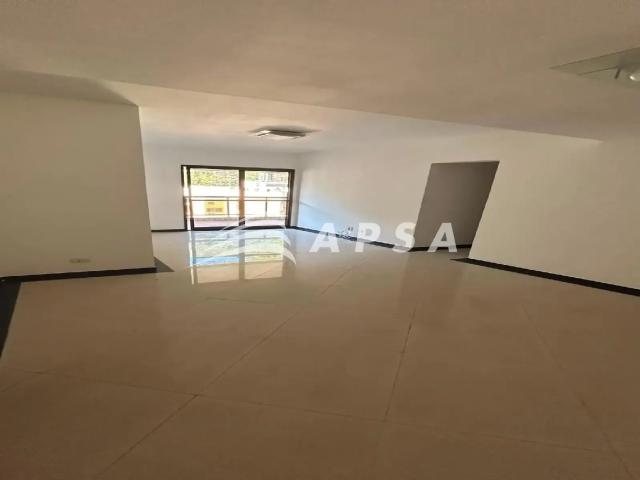 Apartamento para Locação em Rio de Janeiro/RJ Tijuca 4 Quartos