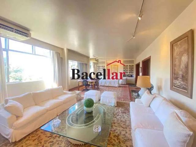 Apartamento para Locação em Rio de Janeiro/RJ Tijuca 4 Quartos
