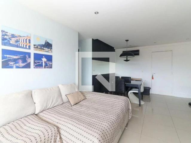 Apartamento para Locação em Rio de Janeiro/RJ Vila Valqueire 3 Quartos