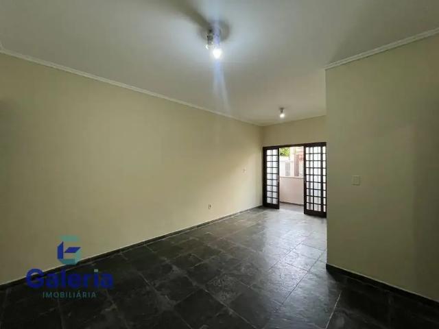 Apartamento para Locação em Ribeirão Preto/SP Jardim Irajá 3 Quartos